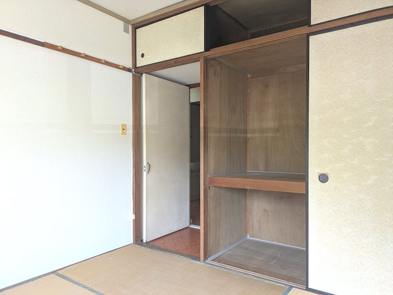 若葉台第一住宅 内観写真（リビング以外の居室）