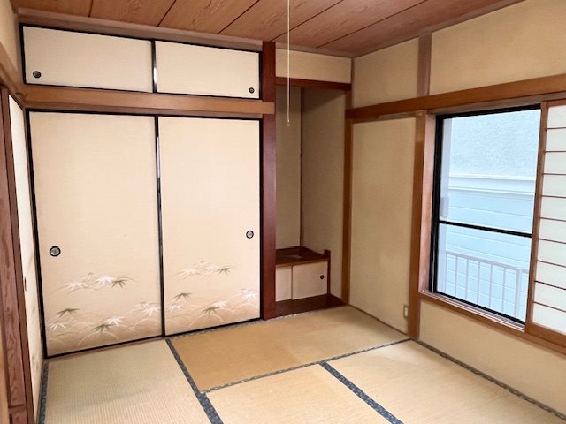 磯子区中原4丁目中古戸建 内観写真（リビング以外の居室）