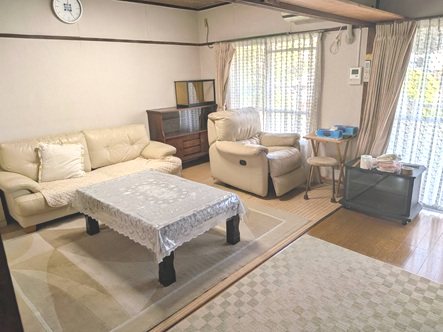 草加旭町団地 内観写真（リビング）