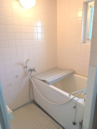 草加旭町団地 内観写真（浴室）