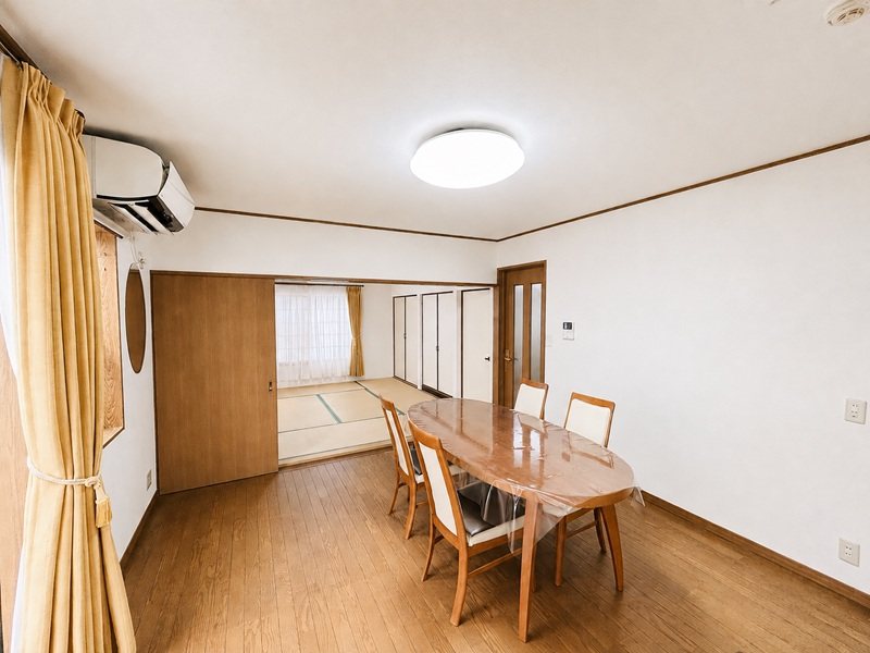 新座市西堀一丁目戸建 内観写真（リビング）