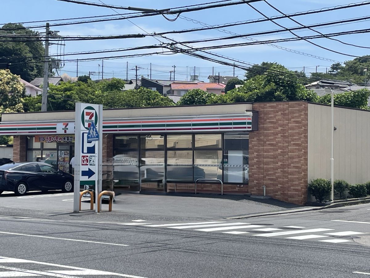 上中里団地 33号棟 コンビニ