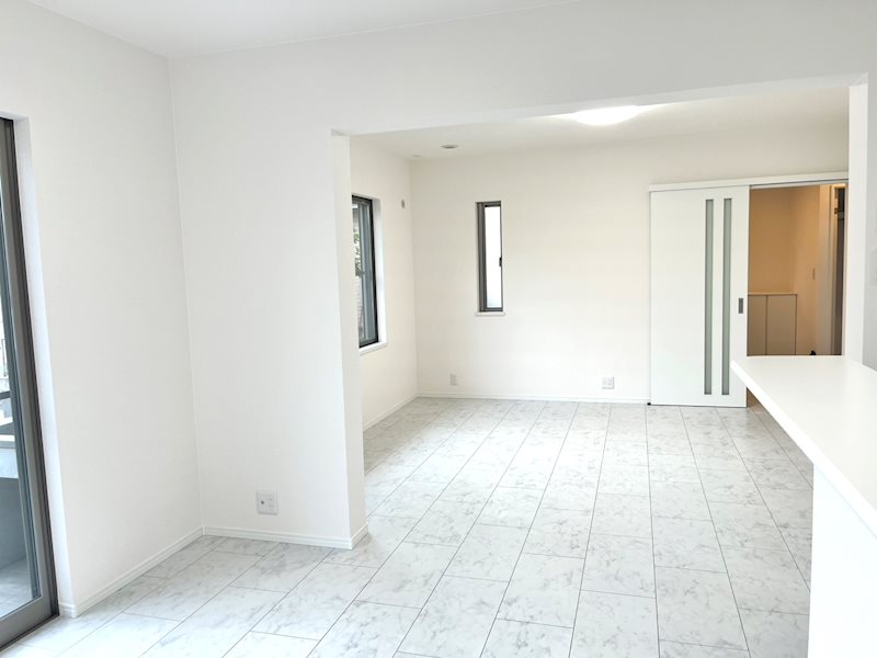 千葉市美浜区磯辺３丁目中古戸建 内観写真（リビング以外の居室）