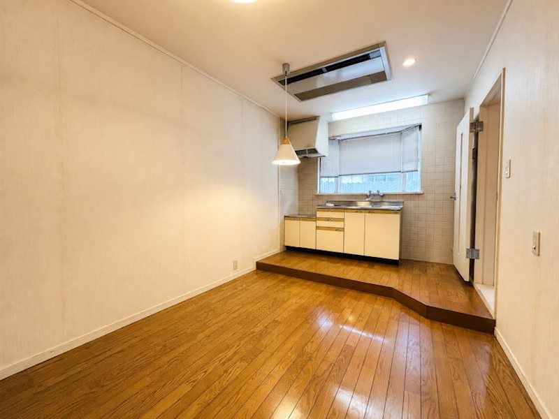 東久留米市滝山4丁目店舗付住宅 内観写真（キッチン）