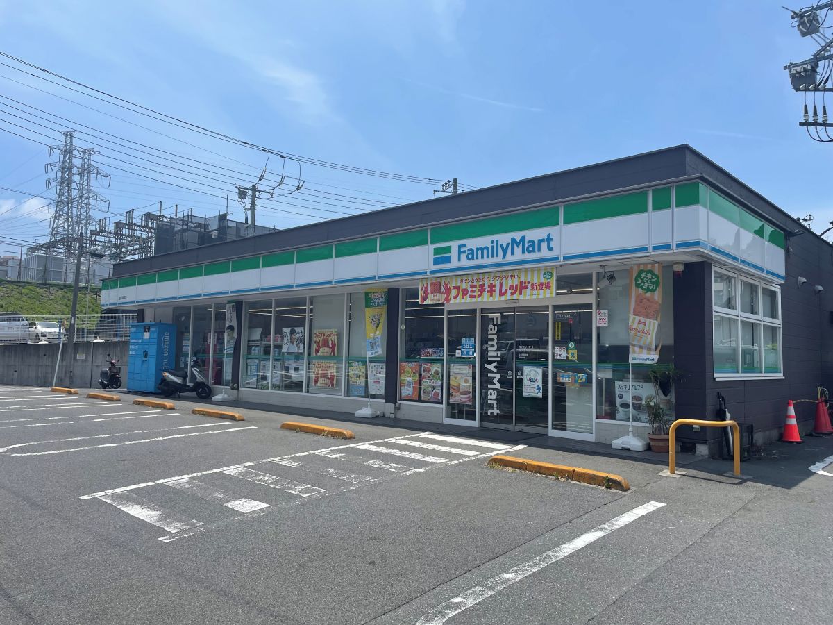 ベルヴィル杉田Ⅲ コンビニ