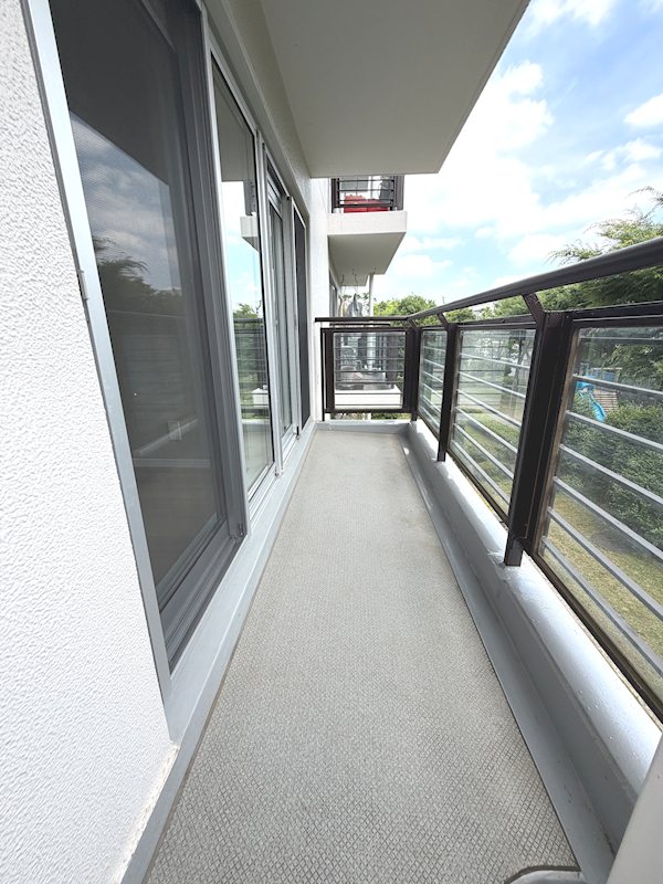 すすき野第2団地4街区11号棟 現地写真（バルコニー）
