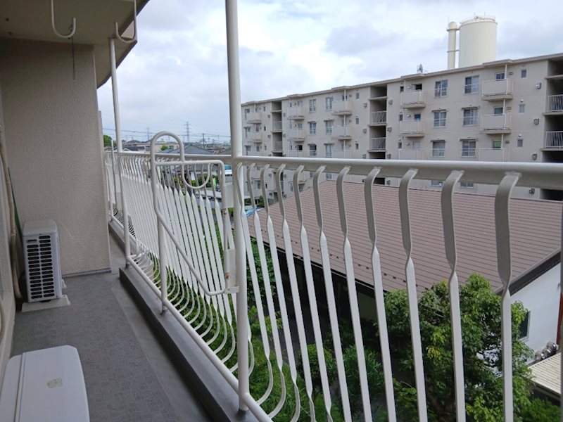 第1みつわ台ハイツ4棟 現地写真（バルコニー）