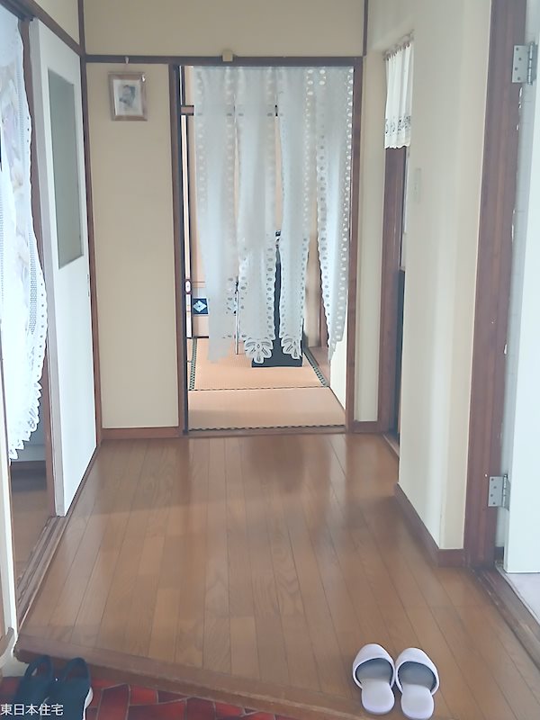加良部中央住宅 現地写真（玄関）