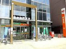 光が丘パークタウンいちょう通り東第二団地（9階建） 郵便局