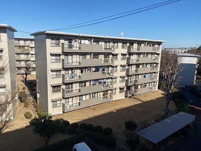 あやめ台団地13棟 現地写真
