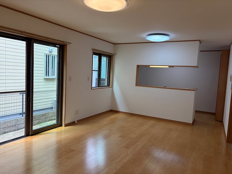 鴻巣市小松3丁目中古戸建 内観写真（リビング）
