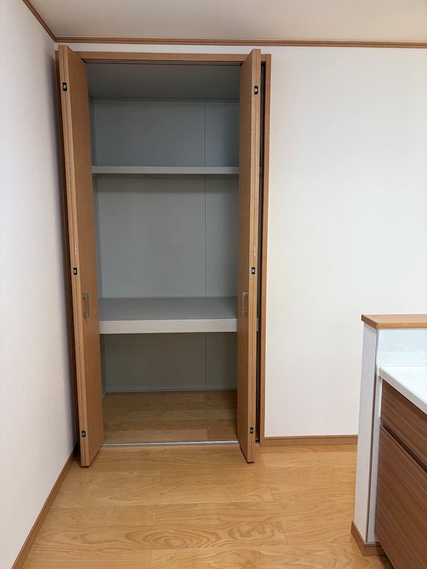 鴻巣市小松3丁目中古戸建 内観写真（キッチン）