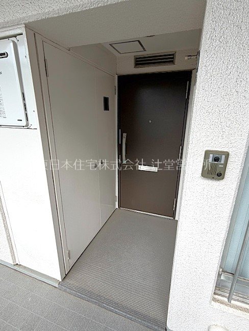 パレ平塚すみれ平壱番館 現地写真（玄関）