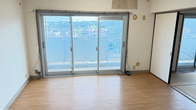 鳶尾団地24街区 内観写真（リビング）