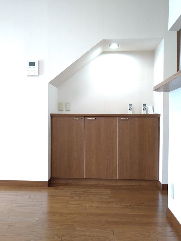 戸建　池の上二丁目 内観写真（収納）