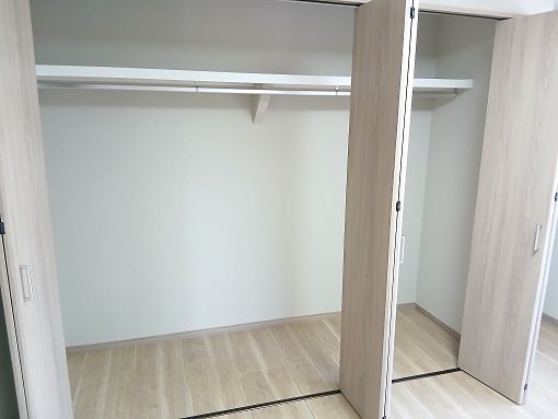 村上団地3街区 内観写真（収納）