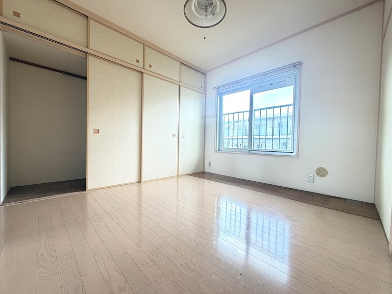 すすき野第2団地8街区1号棟  内観写真（リビング以外の居室）