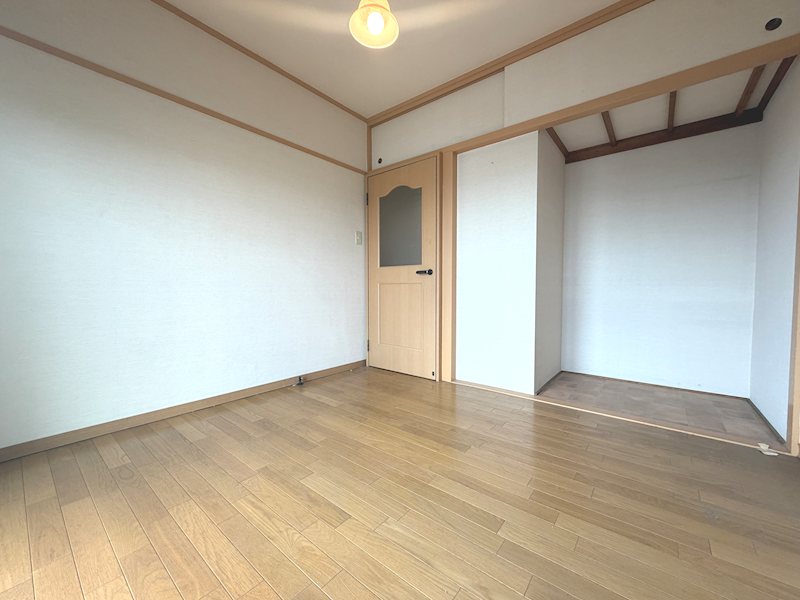 すすき野第2団地8街区1号棟  内観写真（リビング以外の居室）