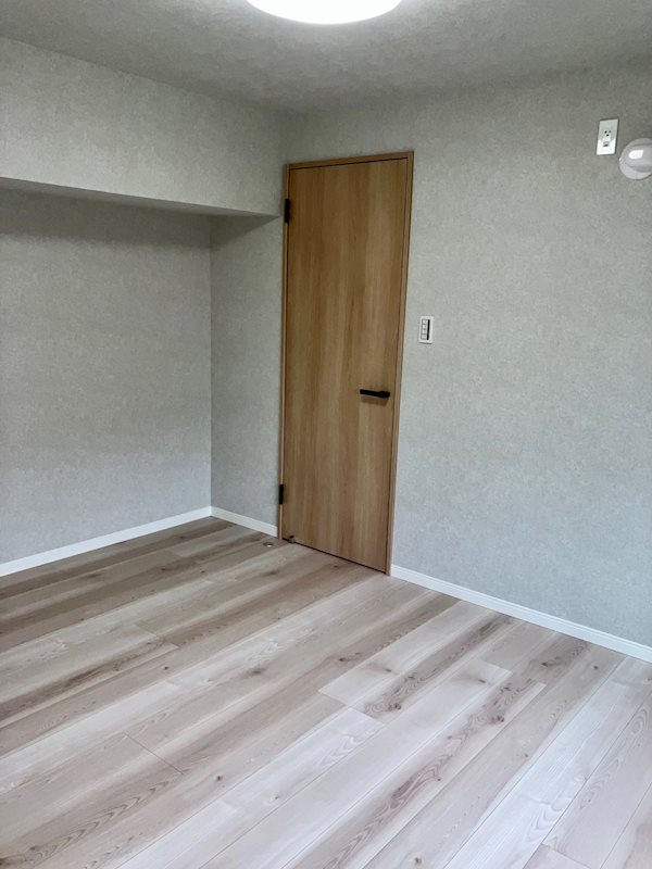 新栄町団地 内観写真（子供部屋）
