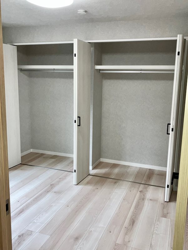 新栄町団地 内観写真（子供部屋）
