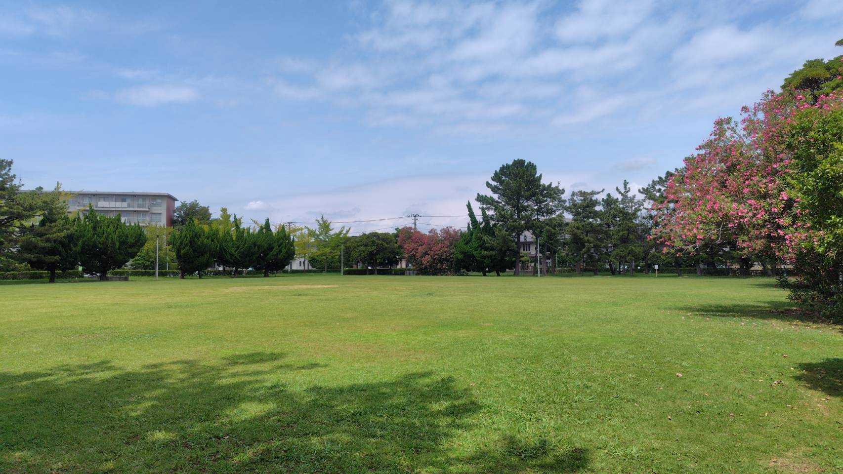 検見川ガーデンハイツ 公園