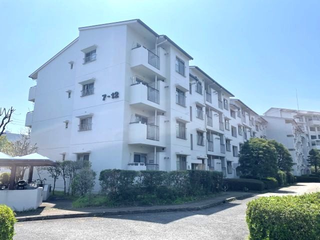 金沢シーサイドタウンなぎさ団地12号棟 現地写真