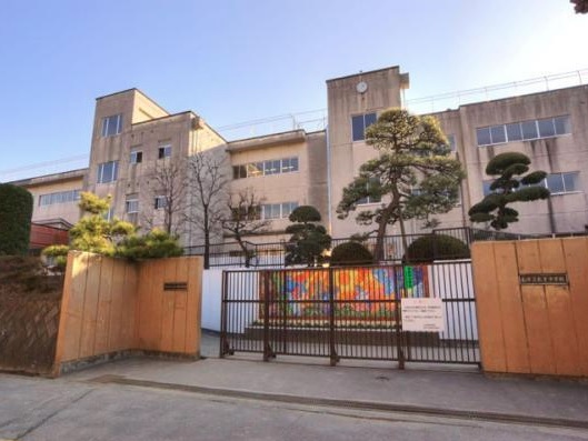 クレスト柏2号棟 中学校