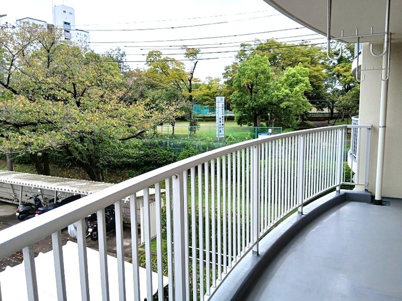 落合団地4-2 現地写真（バルコニー）