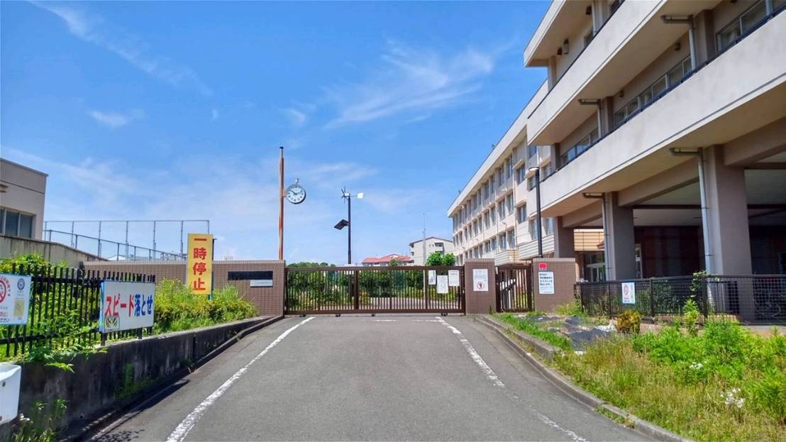 落合団地4-2 中学校