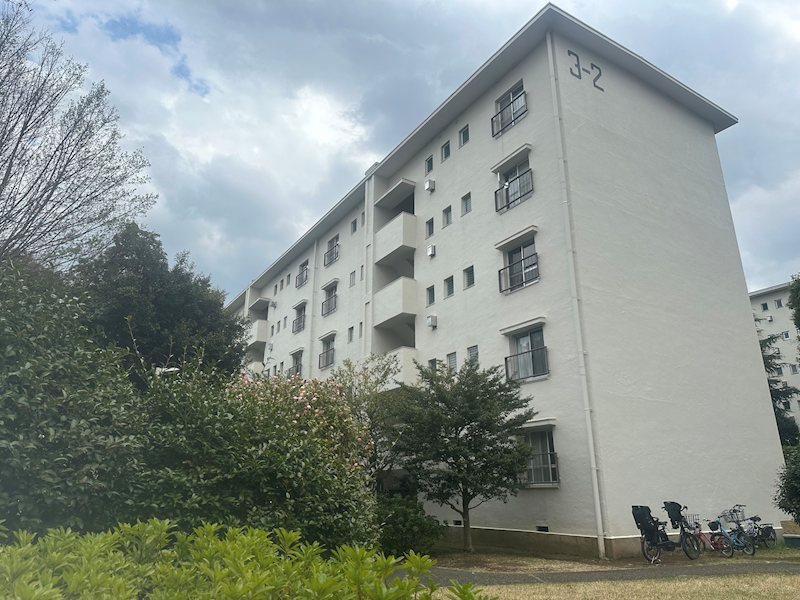 たまプラーザ団地3街区2号棟 現地写真