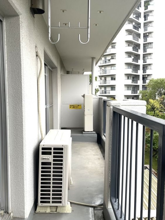 並木2丁目第1住宅 1-7号棟 現地写真（バルコニー）