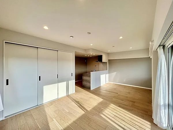アルファシティ金沢八景Ｂ館 内観写真（リビング）