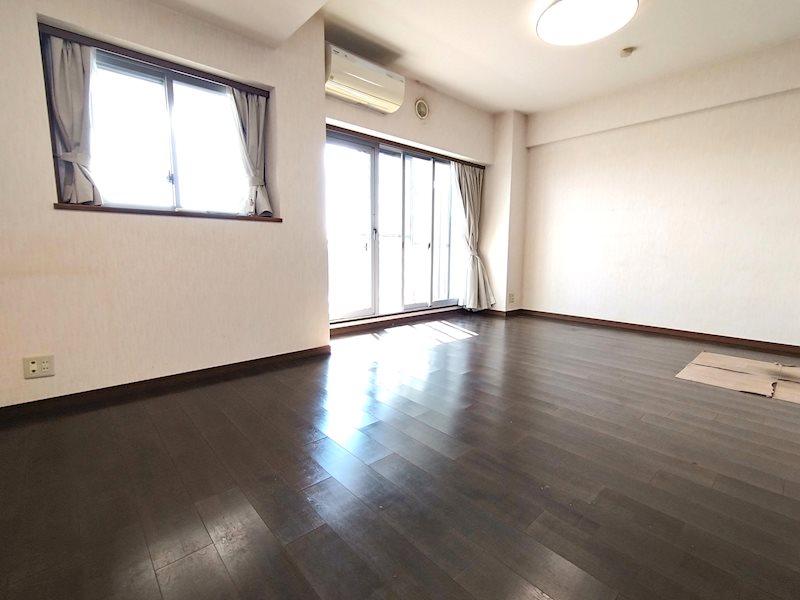 中銀ライフケア白井(中高齢者専用分譲マンション) 内観写真（リビング）