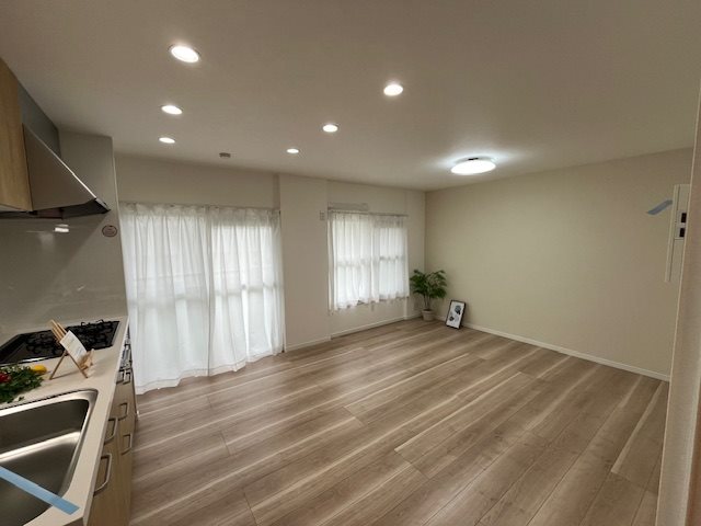 洋光台南第二団地16号棟 内観写真（リビング）