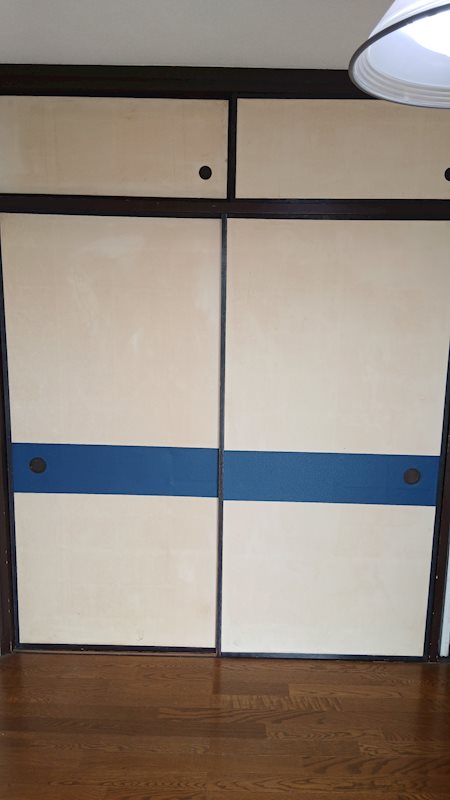 鳶尾団地2街区 内観写真（収納）