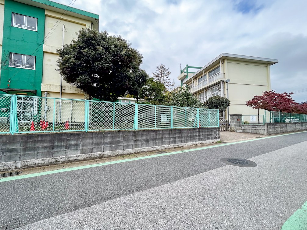 千葉県千葉市若葉区小倉町 小学校