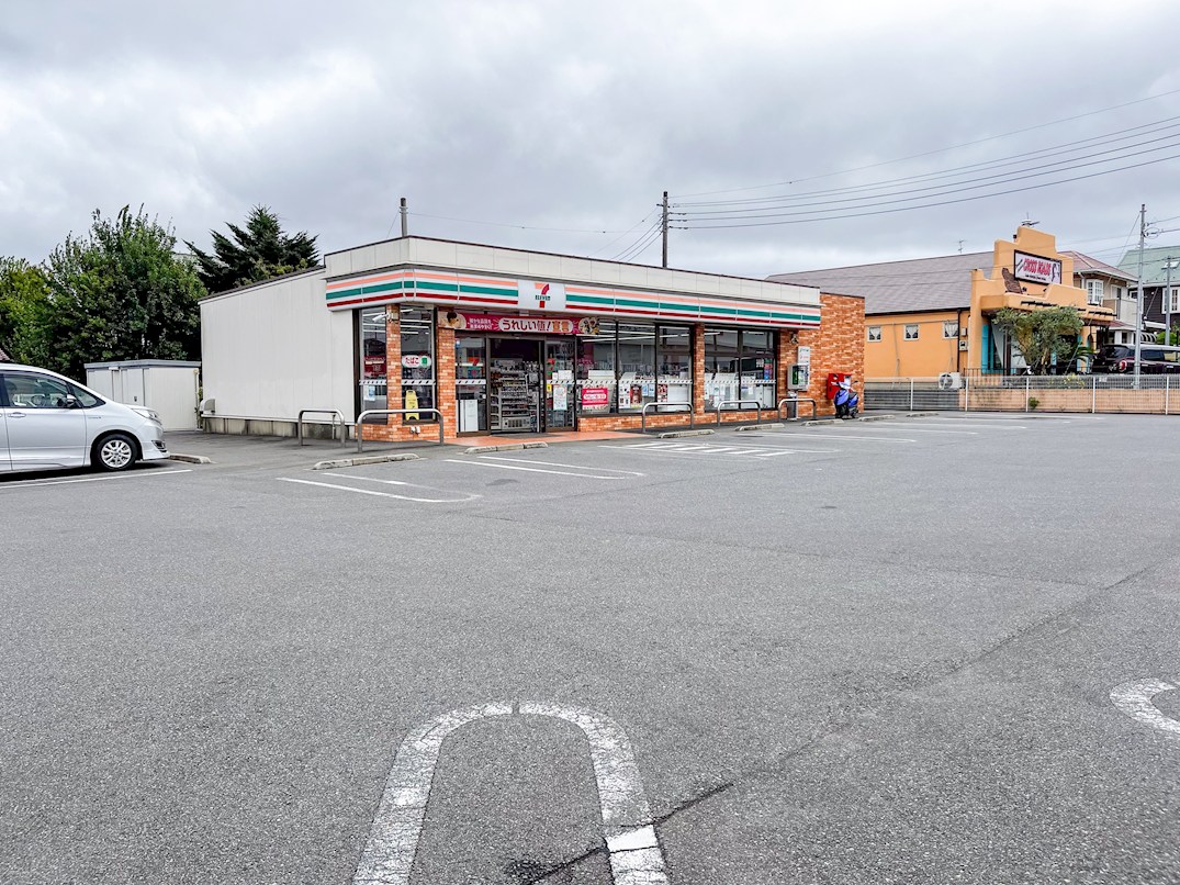 千葉県八街市富山 コンビニ