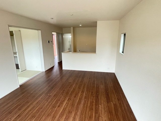 千葉県富津市大堀３丁目 内観写真（リビング）