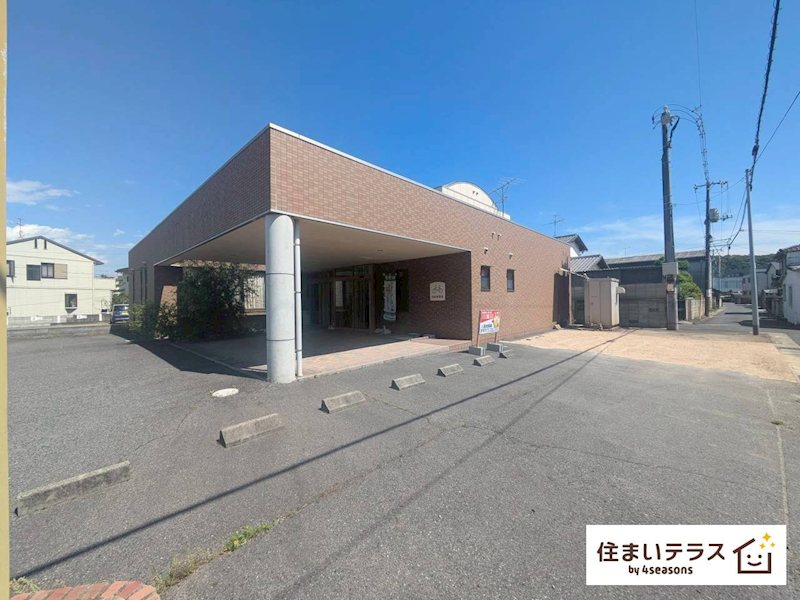 西中新田　(店舗、事業用) 共用部写真（駐車場）