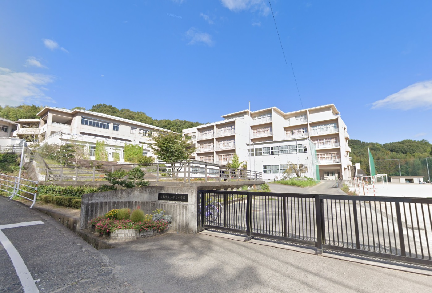 【売地】倉敷市天城台2丁目5-15 中学校