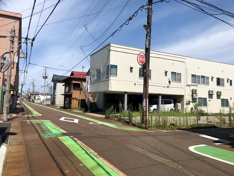 三条市南新保 売土地 現地写真（前面道路含む現地写真）