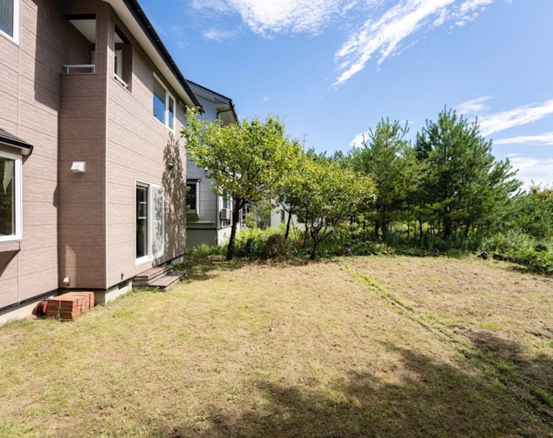青葉台３丁目　中古住宅 現地写真（庭）