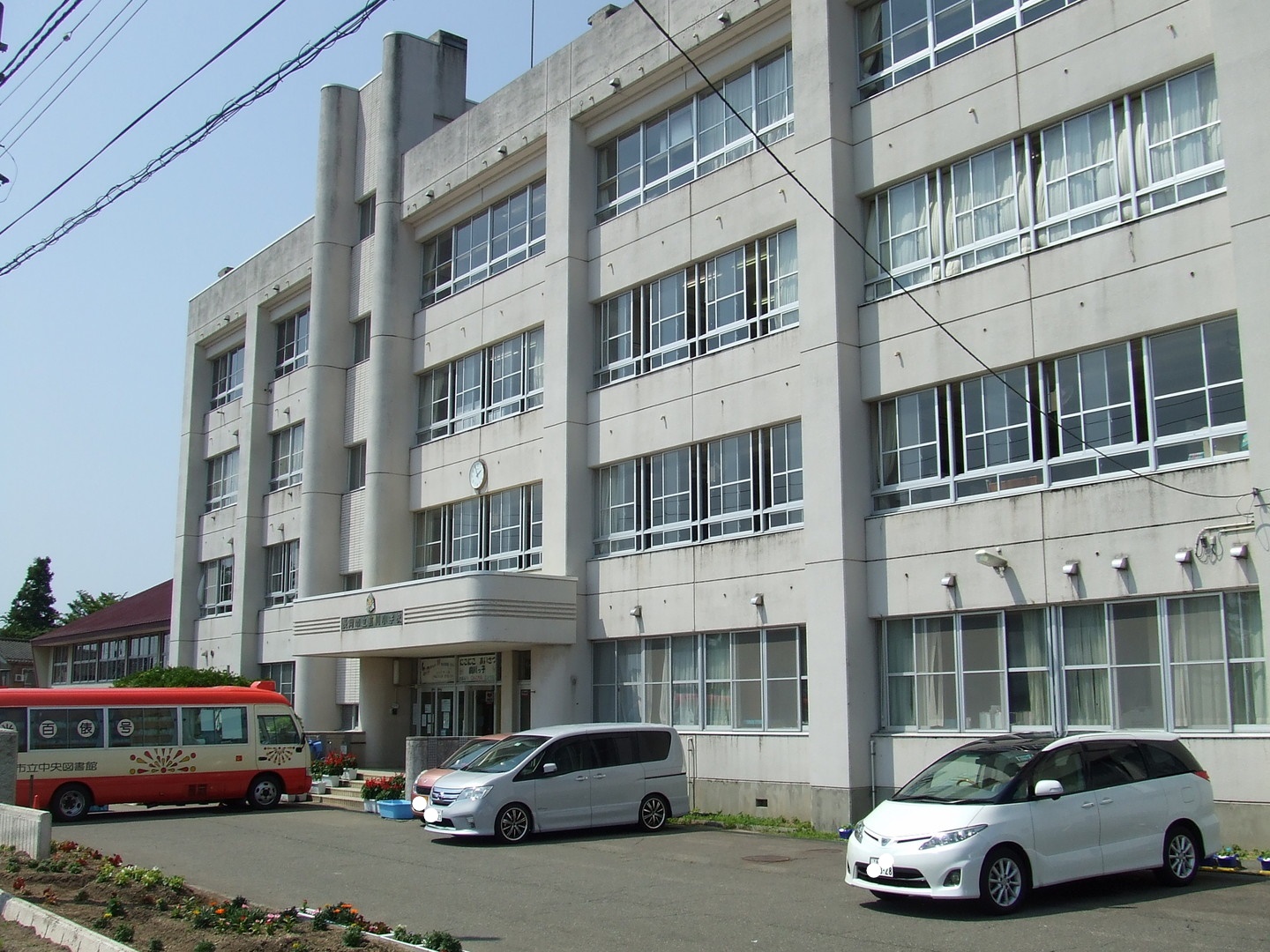 上前島二丁目　売土地 小学校