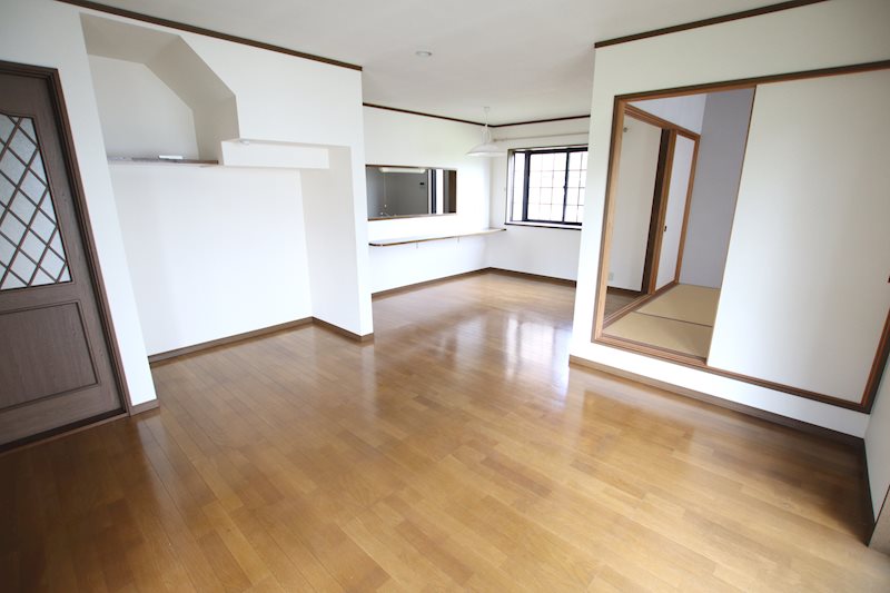 川崎町　中古住宅 内観写真（リビング）