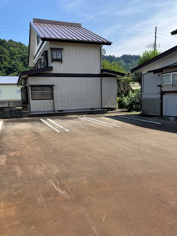 東川口1979番62　中古戸建 現地写真（駐車場）