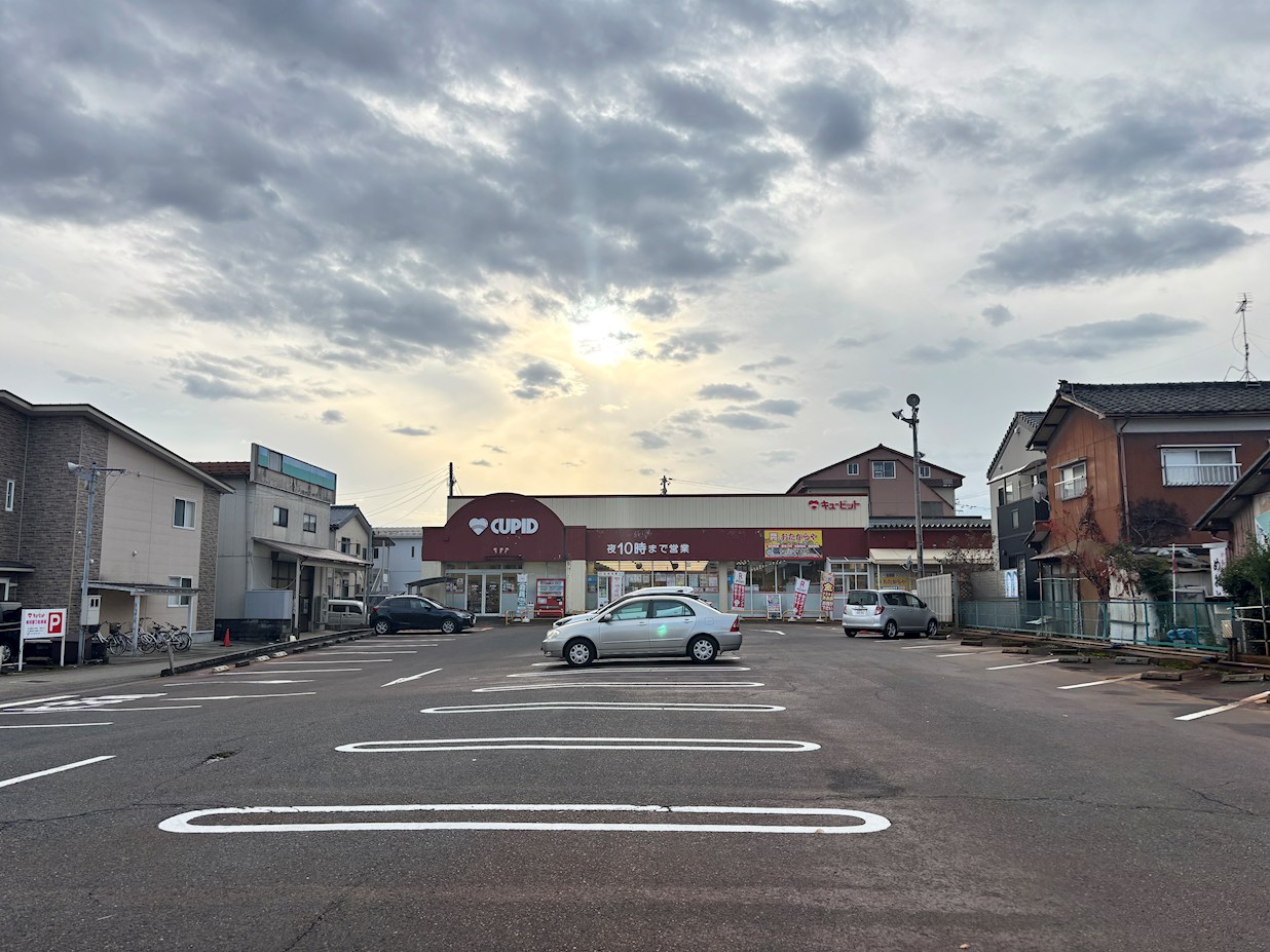 新潟県新潟市北区葛塚 スーパー