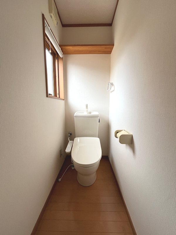 新潟県南蒲原郡田上町川船河 内観写真（トイレ）