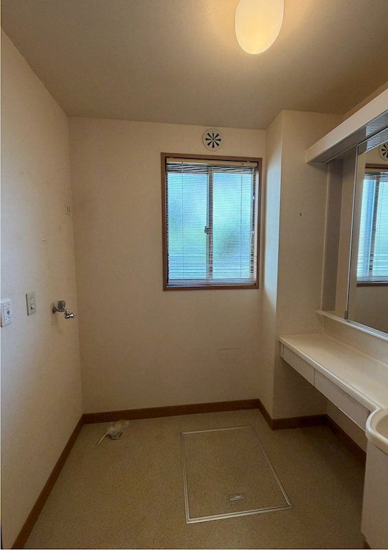 今朝白1丁目　中古住宅 内観写真（洗面台・洗面所）