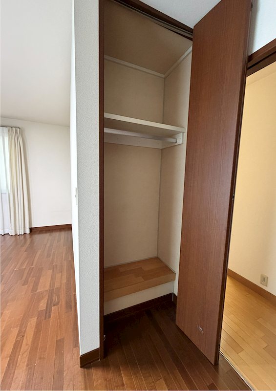 今朝白1丁目　中古住宅 内観写真（収納）