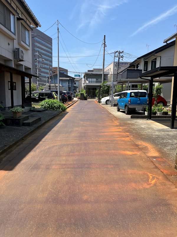 今朝白1丁目　中古住宅 現地写真（前面道路含む現地写真）